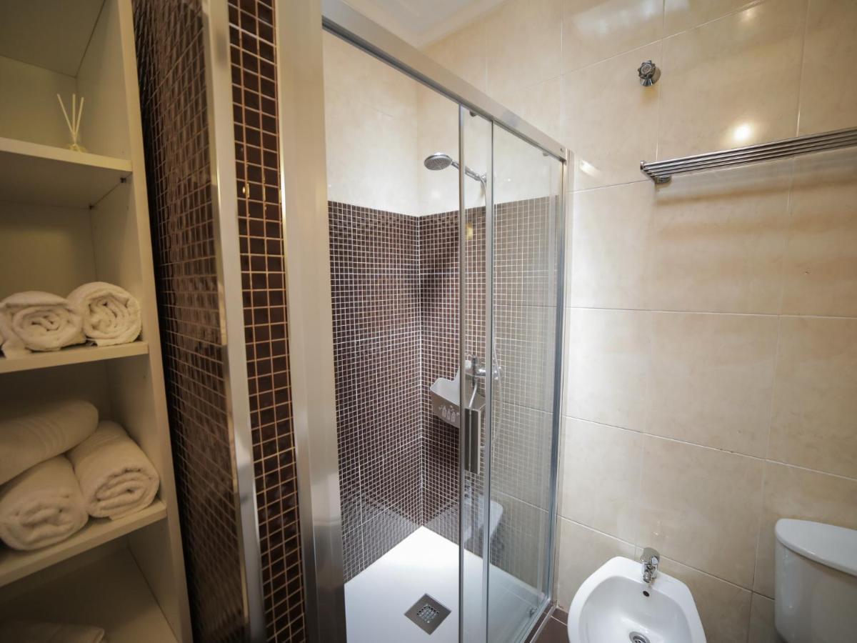 OPORTO GUEST Isac Garden w/ Parking Appartement Vila Nova de Gaia Buitenkant foto
